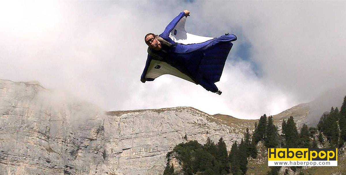 Base-jumping-yapan-sporcu-havada-ağaca-çarparak-öldü-videosu