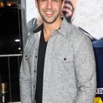 Cirkin-ordek-yavrusu-unluler-24-JOSH-PECK-Haberpop.com