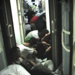 Yalnizca-Cin-metrosunda-gorebileceginiz-garip-insanlar-16-Haberpop.com