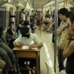 Yalnizca-Cin-metrosunda-gorebileceginiz-garip-insanlar-20-Haberpop.com